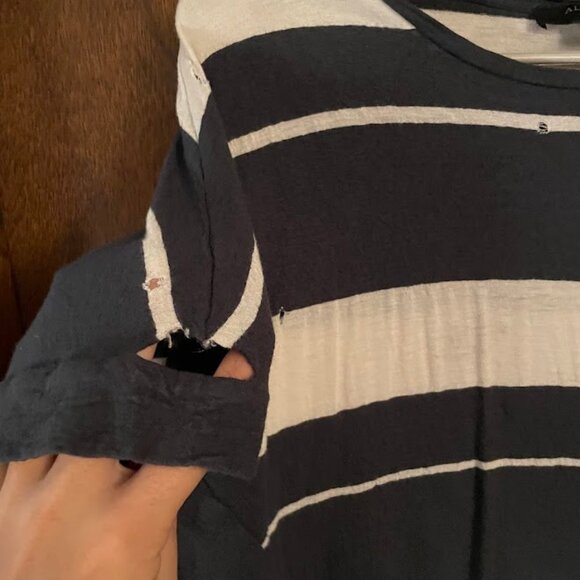 All Saints destructed tee - Picture 3 of 7